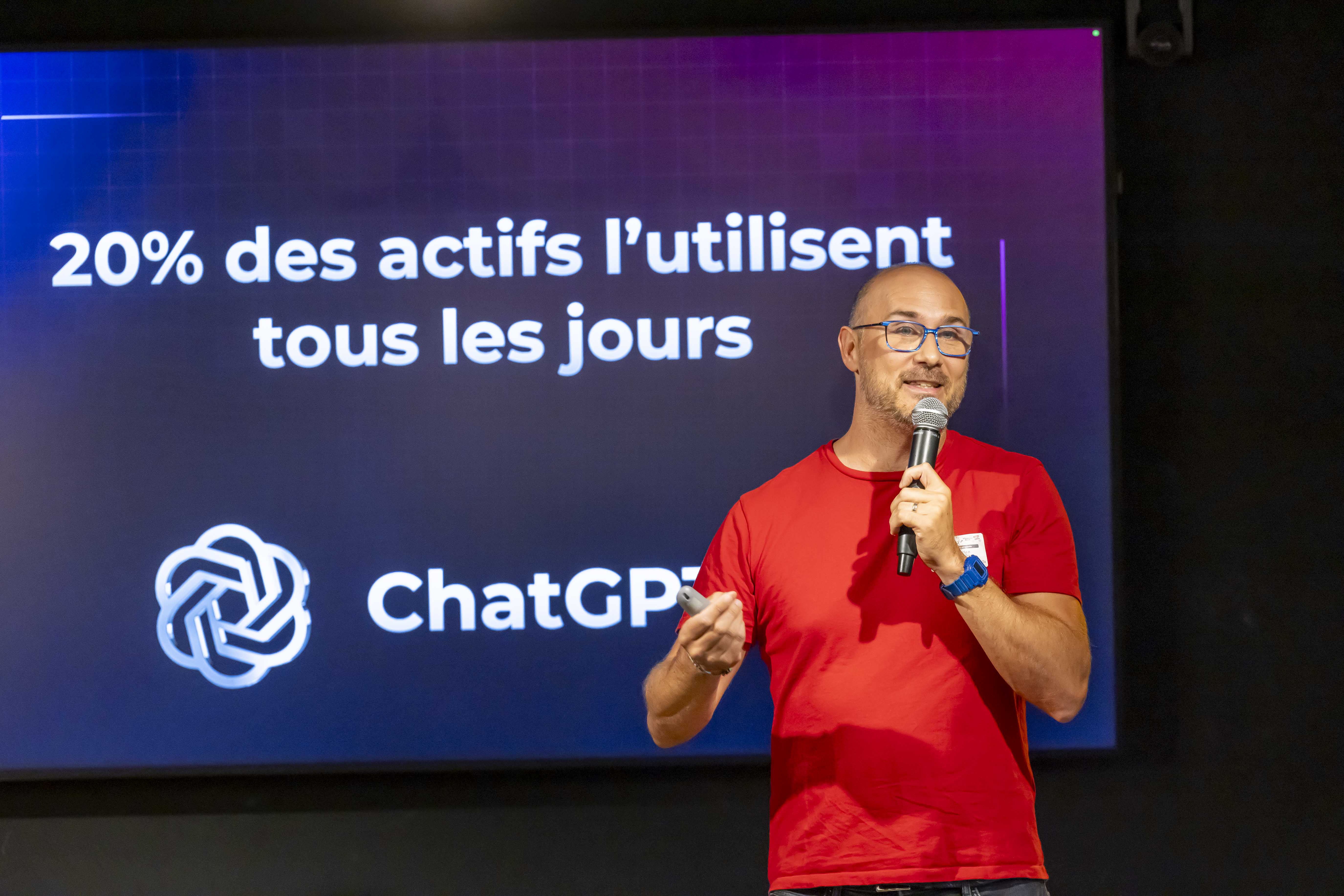Luc Truntzler, expert en IA conversationnelle et auteur des livres « Le Guide de l'IA en Entreprise » et « L’IA pour la créativité »
