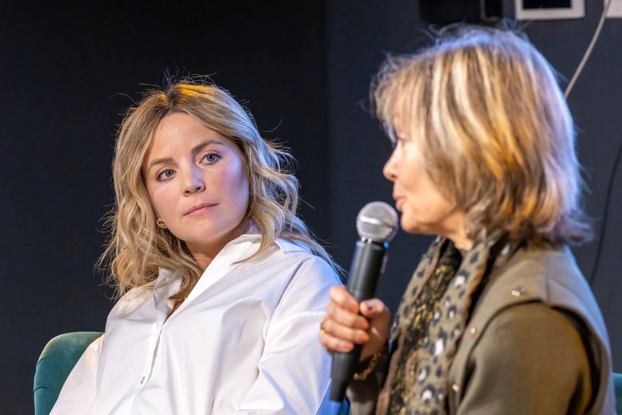 Amélie Aeschbacher et Martine Cathala, toutes les deux confrontées à la maladie d’un enfant et à la situation d’aidante