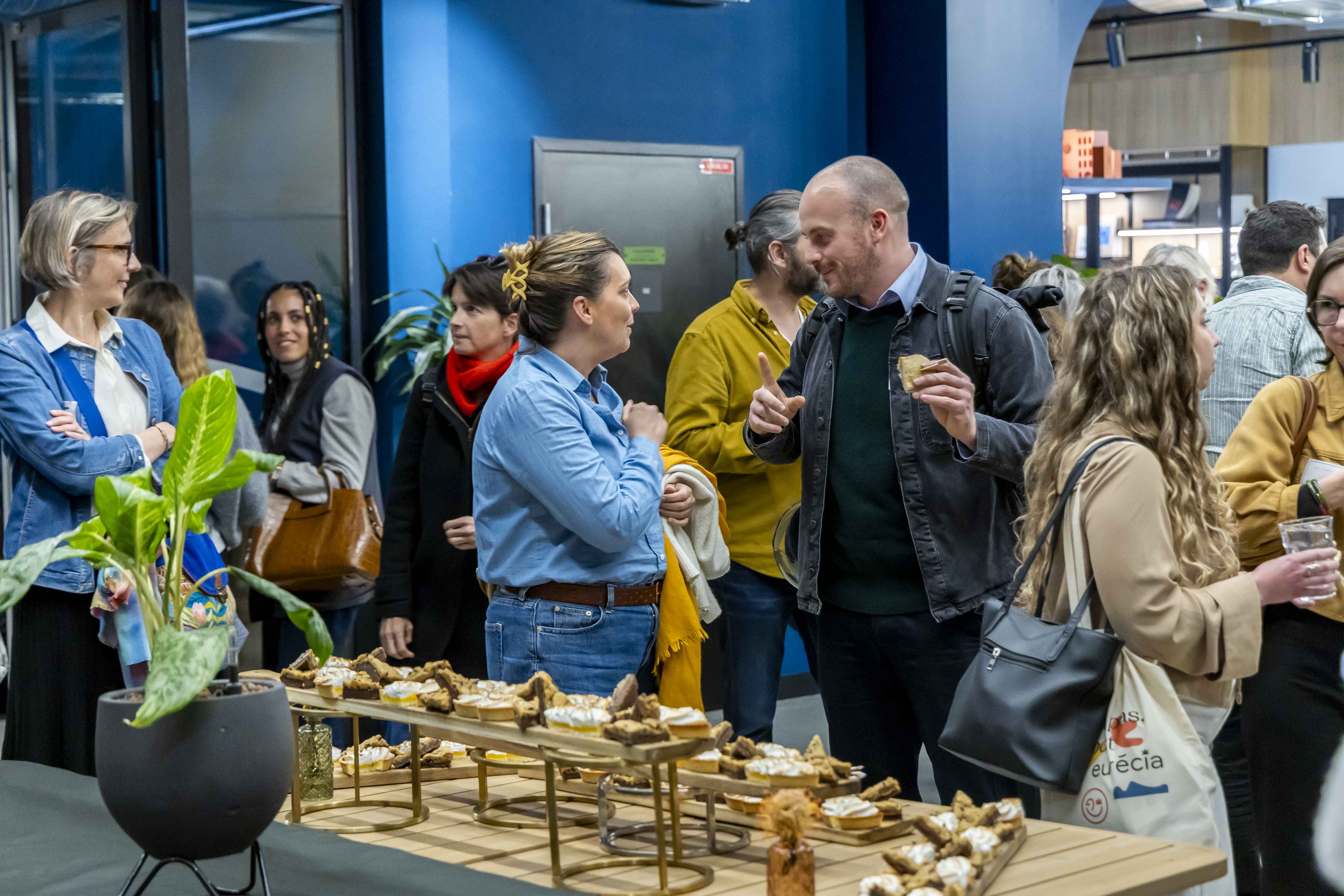 Vivement Lundi ! s'est poursuivi avec un moment chaleureux d'échanges entre les intervenants et le public présent