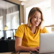 femme sourire email de bienvenue