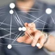 Illustration montrant les meilleures pratiques pour améliorer la communication transversale et faciliter les échanges interservices en entreprise.