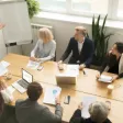 https://www.eurecia.com/sites/default/files/styles/header/public/thumbnails/image/digitalisation-rh-convaincre-direction.png
