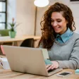 https://www.eurecia.com/sites/default/files/styles/header/public/thumbnails/image/outil-assistante-rh.png