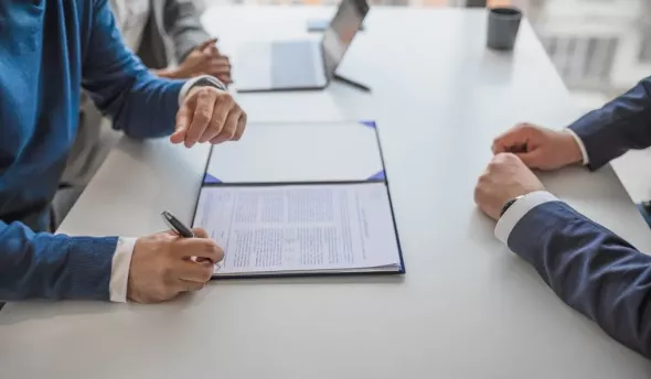 Contrat de travail avec une clause de non sollicitation