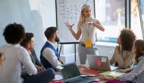 https://www.eurecia.com/sites/default/files/styles/header/public/thumbnails/image/difficultes-manageriales-rh-accompagnement.png