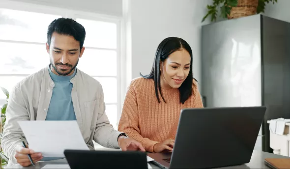 couple qui travaille dans la même entreprise