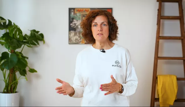 Pauline explique le fonctionnement d'une grille d'évaluation des compétences