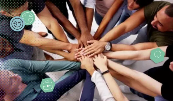 Des managers suivent en temps réel les indicateurs clés de succès dans un espace collaboratif, illustrant l’alignement stratégique et l’engagement collectif vers l’excellence.