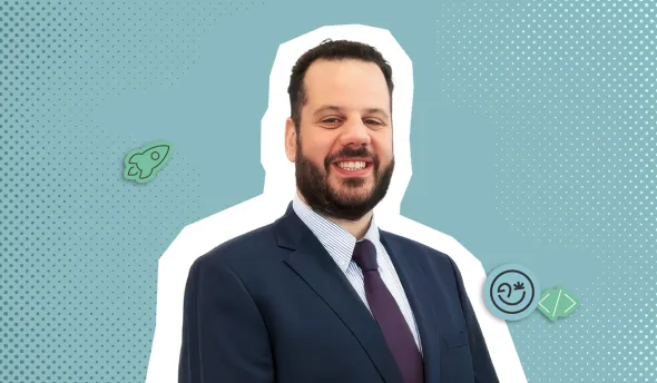 Marc Sztulman face caméra