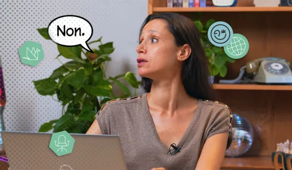 Un extrait de la vidéo intégrée dans l'article où une RH parle