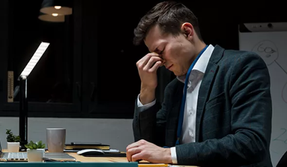 https://www.eurecia.com/sites/default/files/styles/header/public/thumbnails/image/article-stress-teletravail.png