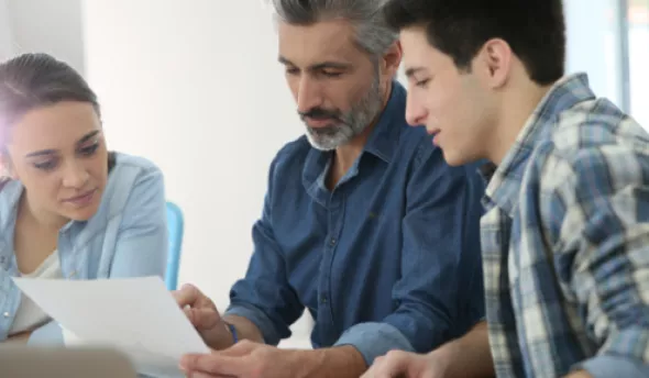 https://www.eurecia.com/sites/default/files/styles/header/public/thumbnails/image/commandements_stagiaires_media.png