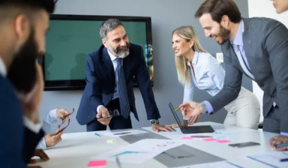 https://www.eurecia.com/sites/default/files/styles/header/public/thumbnails/image/culture-entreprise-croissance-pme.png