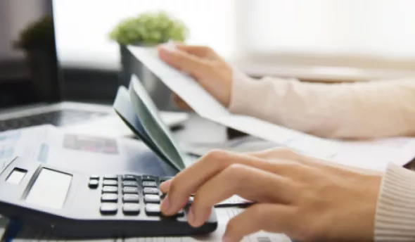 https://www.eurecia.com/sites/default/files/styles/header/public/thumbnails/image/illustration-article-preparer-budget-previsionnel_2.png
