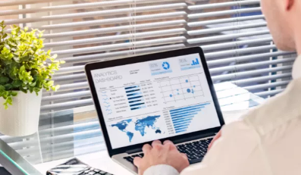 https://www.eurecia.com/sites/default/files/styles/header/public/thumbnails/image/kpi-performance-entreprise.png