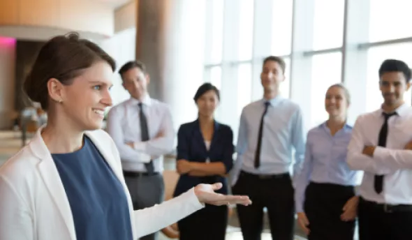 https://www.eurecia.com/sites/default/files/styles/header/public/thumbnails/image/reussir-prise-manager-fonction-5-idees.png