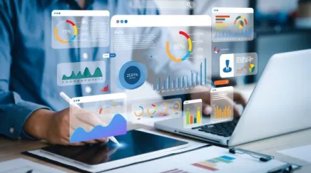 Représentation d'une montée en compétences au sein d'une entreprise, illustrant les avantages de la mobilité verticale pour les employés et l'organisation