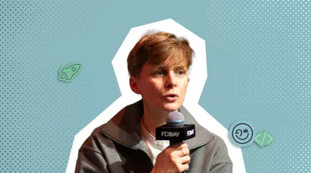 Photocollage du portrait d'Orianne Ledroit sur fond bleu interview tech inno eurécia média