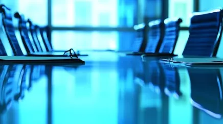 Équipe RH réunie pour un kick-off : définition des objectifs, des rôles et du planning du projet
