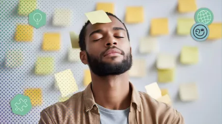 Carnet et stylo pour pratiquer le brain dump et libérer de l’espace mental