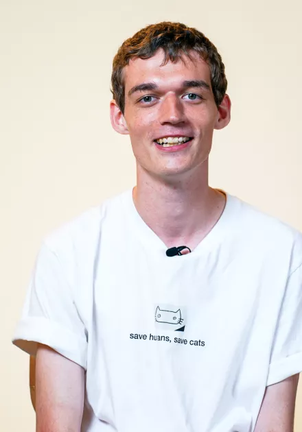 photo de Baptiste Legrand qui témoigne face caméra